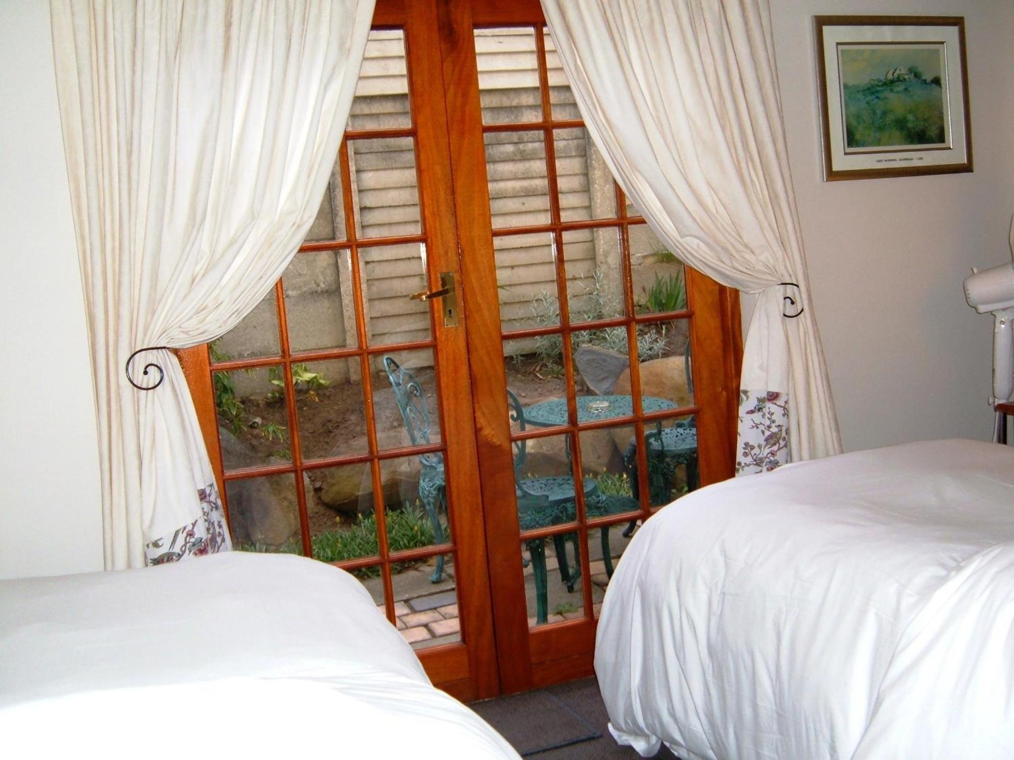 Smart Villa Guest House East London Room photo